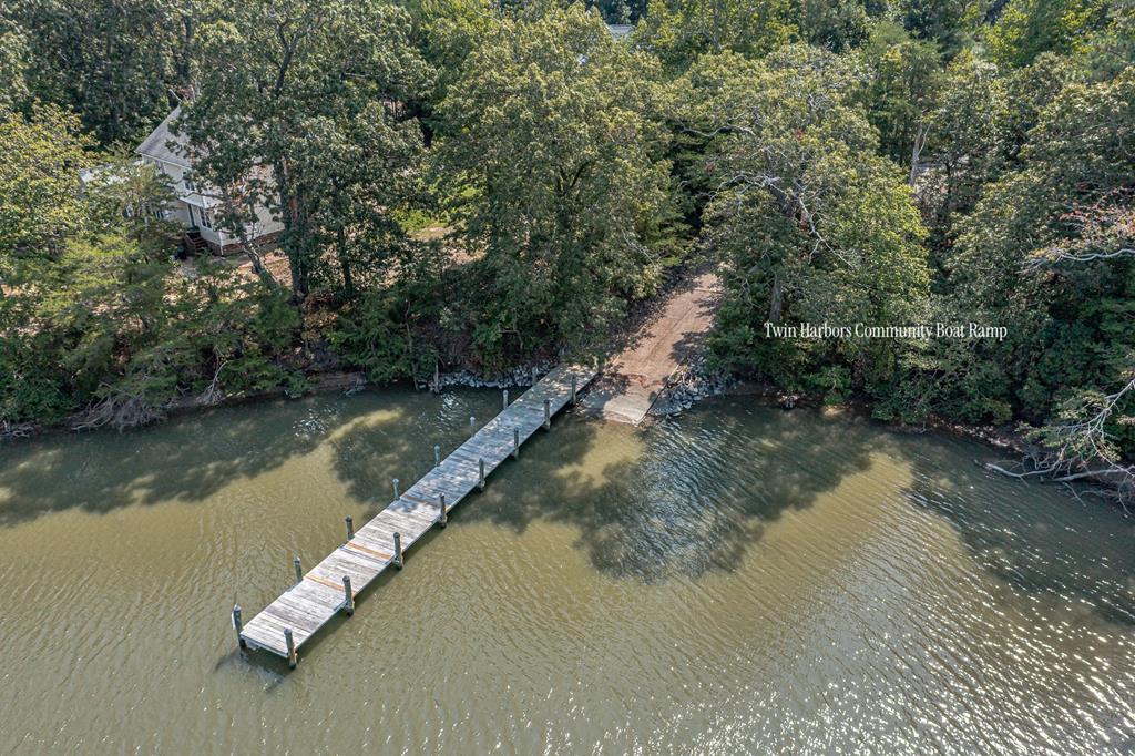 105 Emerald Cove Road