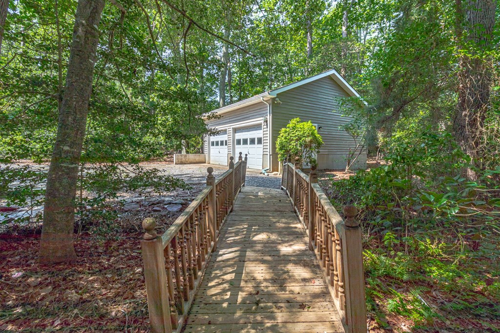 105 Emerald Cove Road