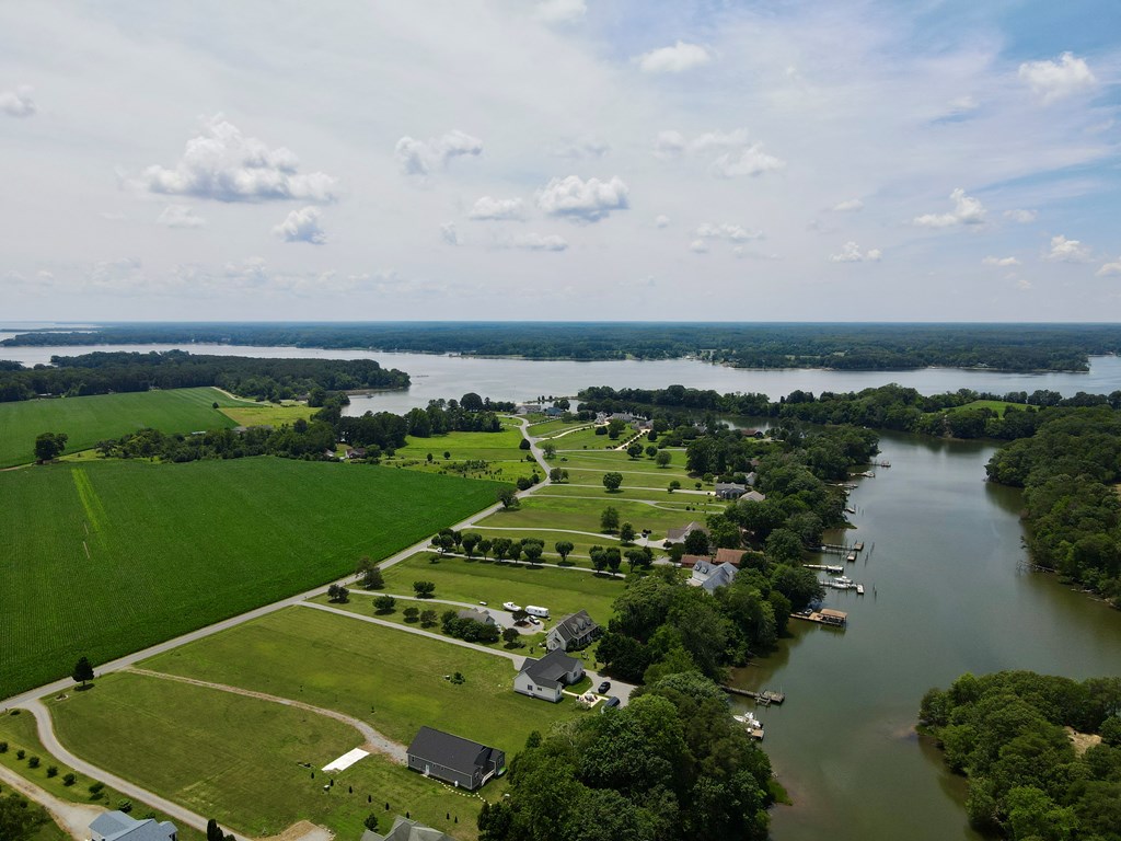Lot 9 Captains Way