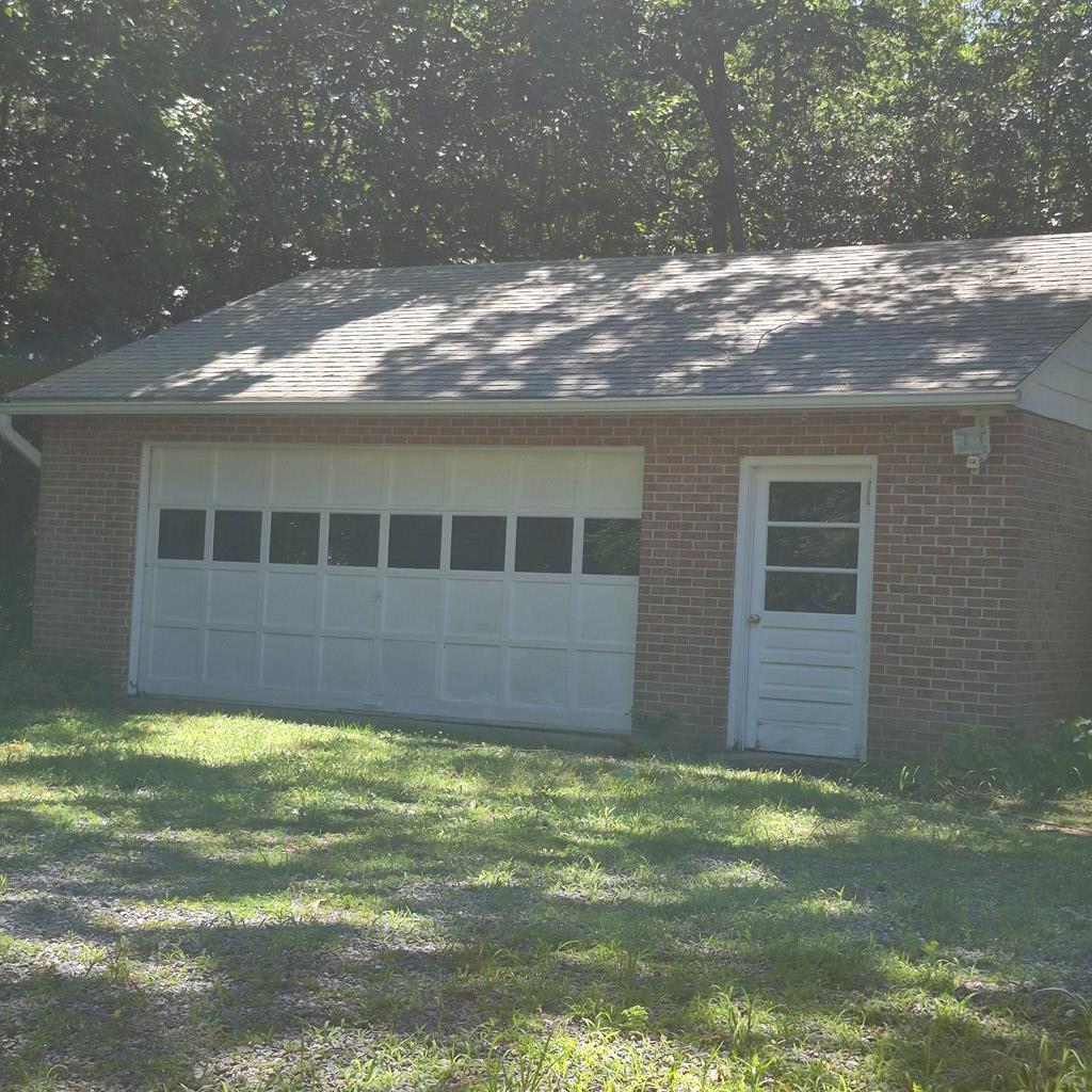 559 Lee Dale Drive