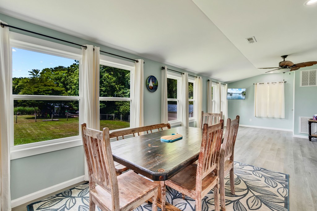 2082 Fairport Road