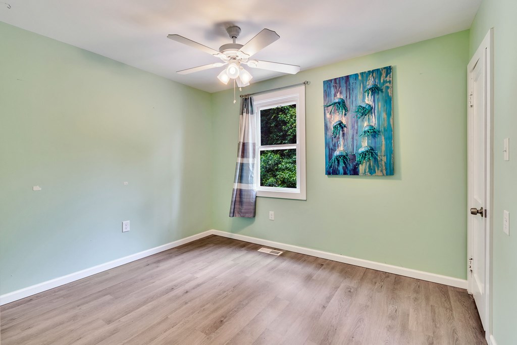 2082 Fairport Road