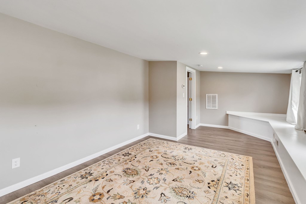 2082 Fairport Road