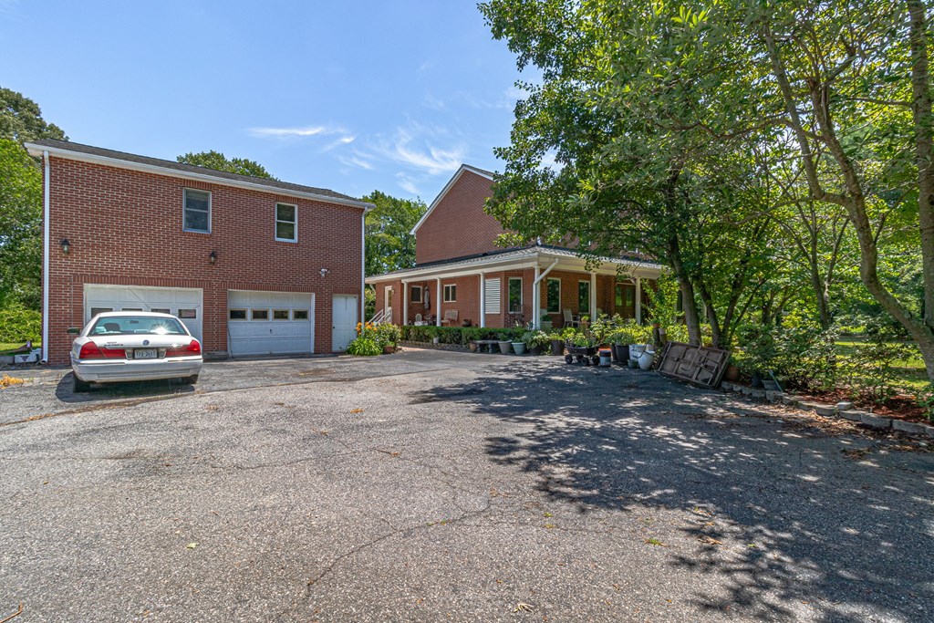 439 Burnt House Point Road