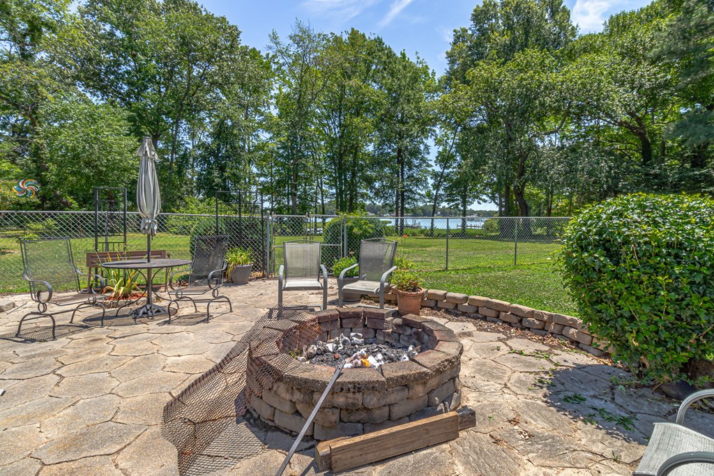 439 Burnt House Point Road