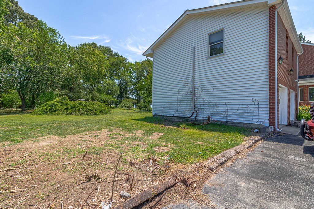 439 Burnt House Point Road