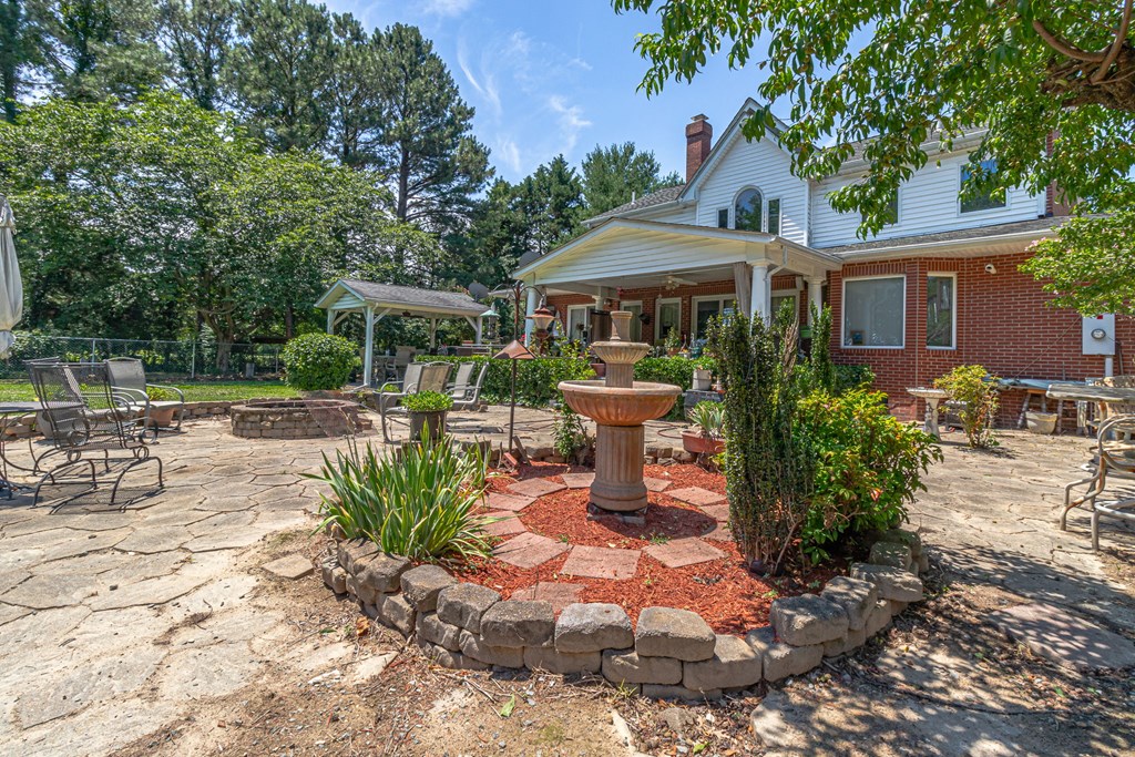439 Burnt House Point Road