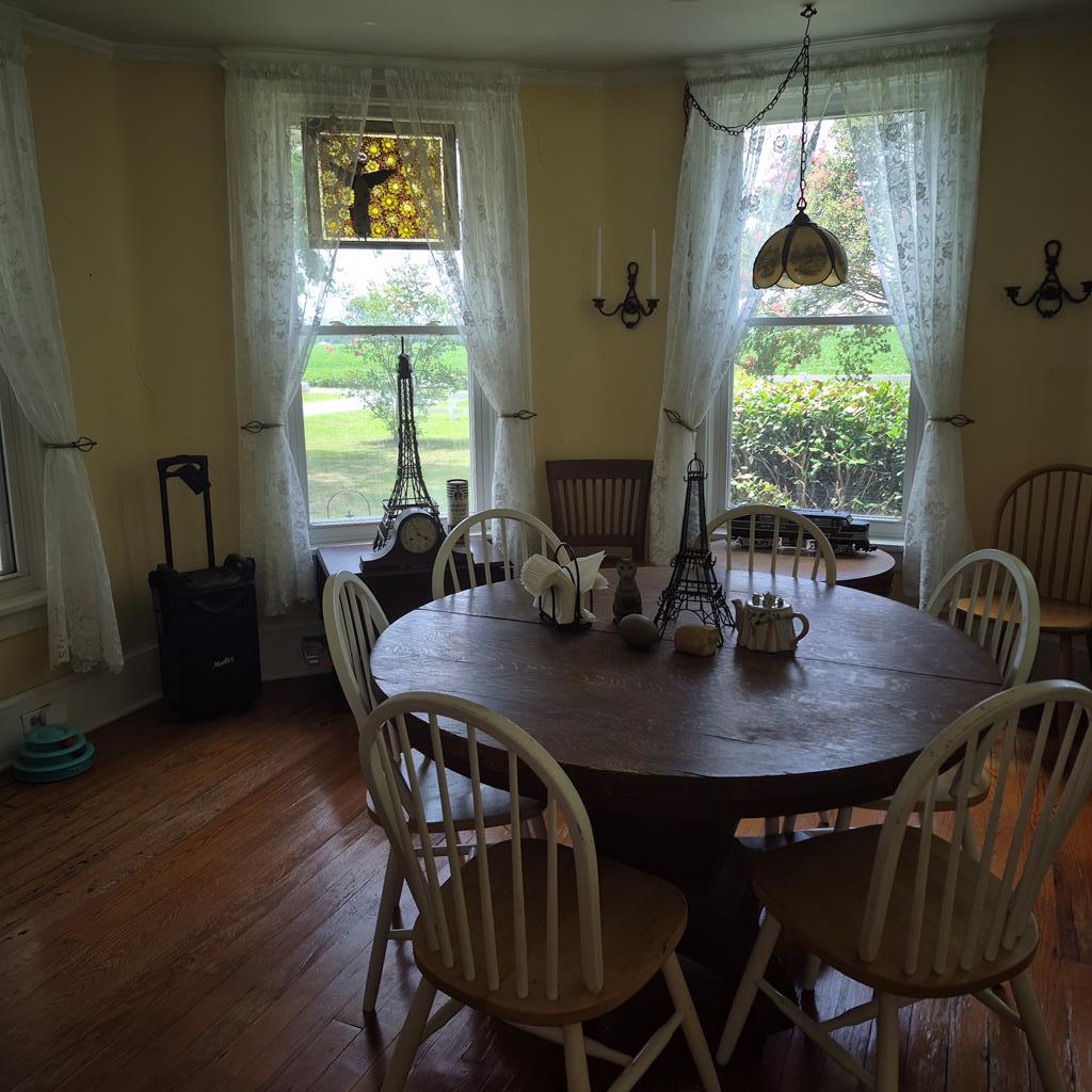 489 Fairport Road
