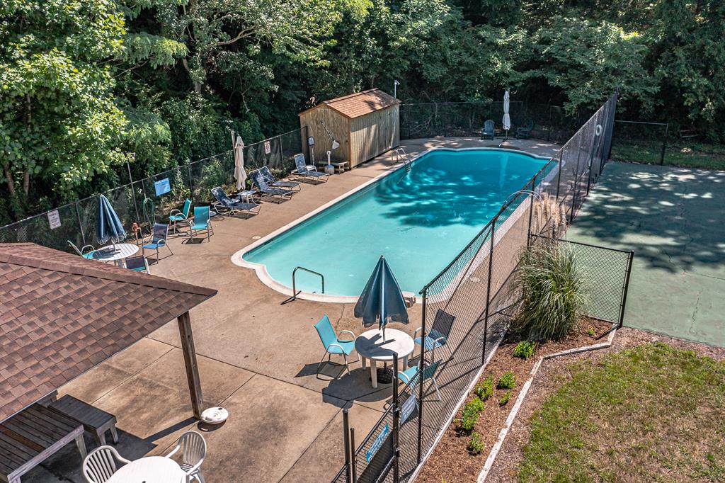 680 Riverview Dr
