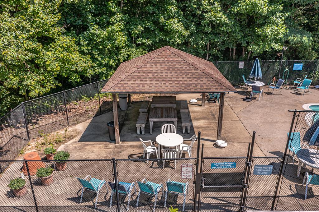 680 Riverview Dr