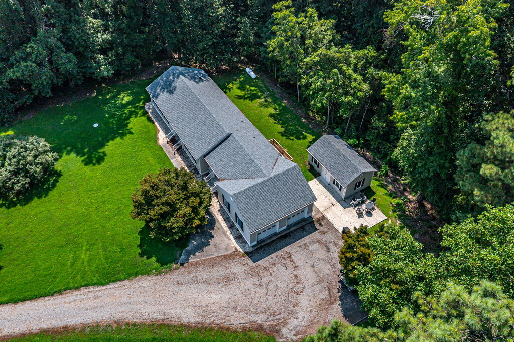 302 Hawthorne Ave