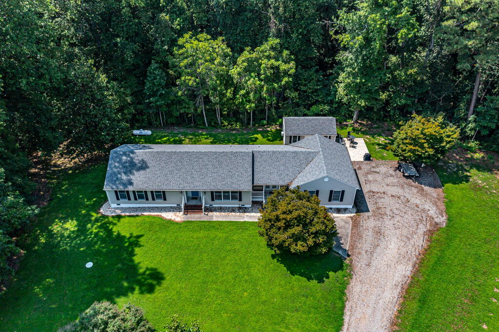 302 Hawthorne Ave