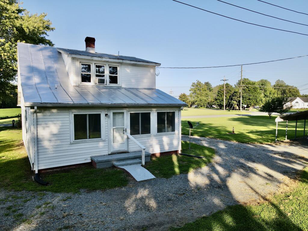 2628 Ridge Road