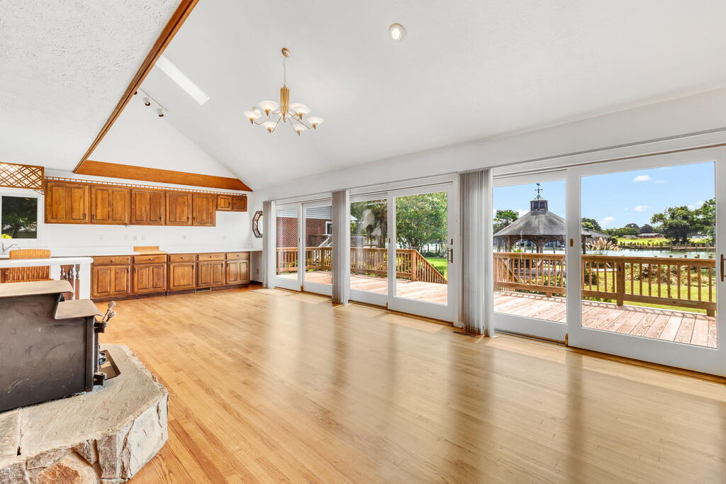 75 Keel Court
