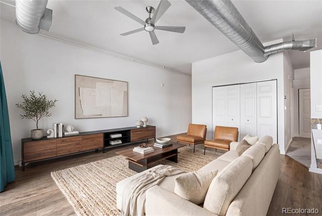 277 N Broadway Unit: 206