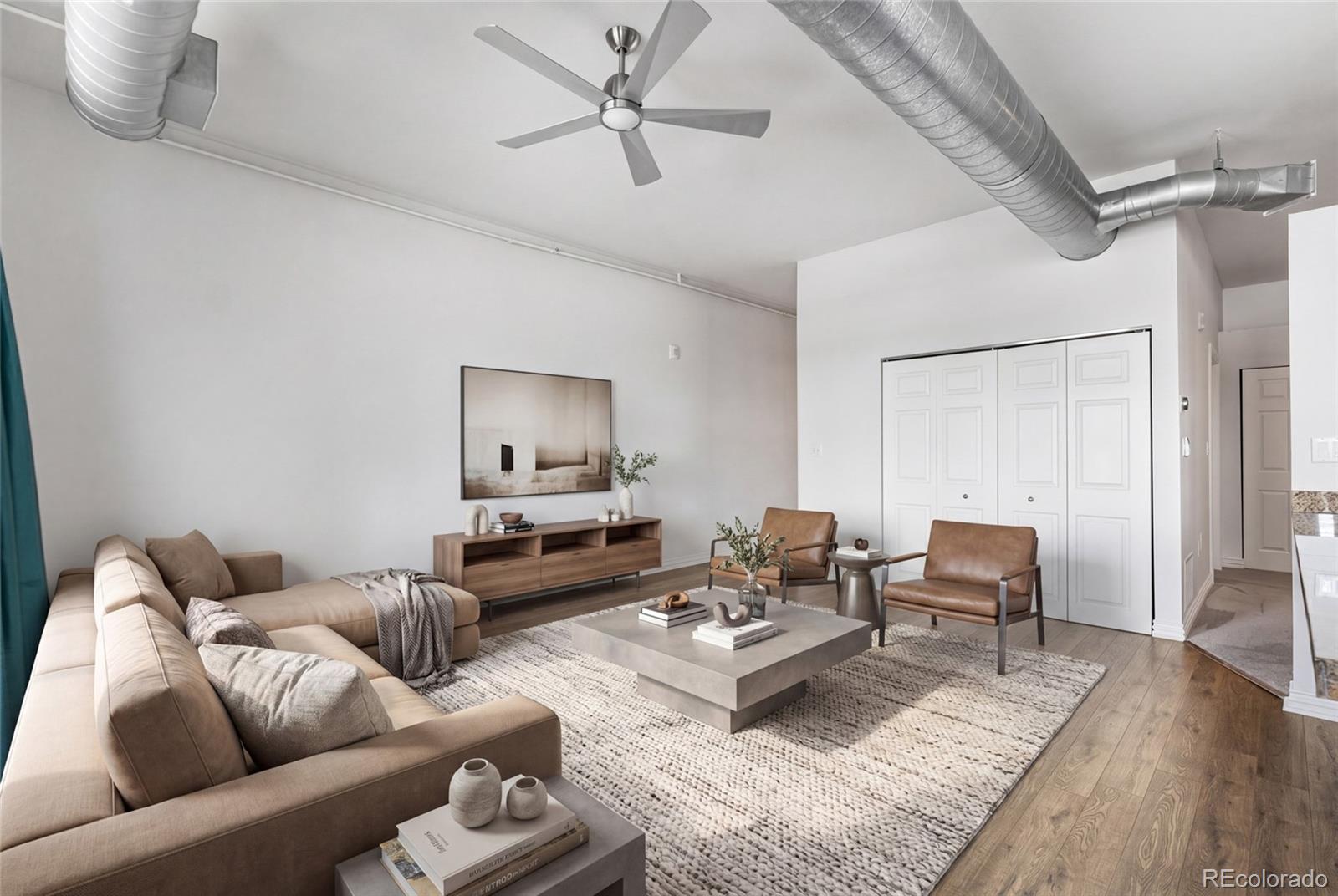 277 N Broadway Unit: 206