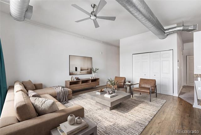 277 N Broadway Unit: 206