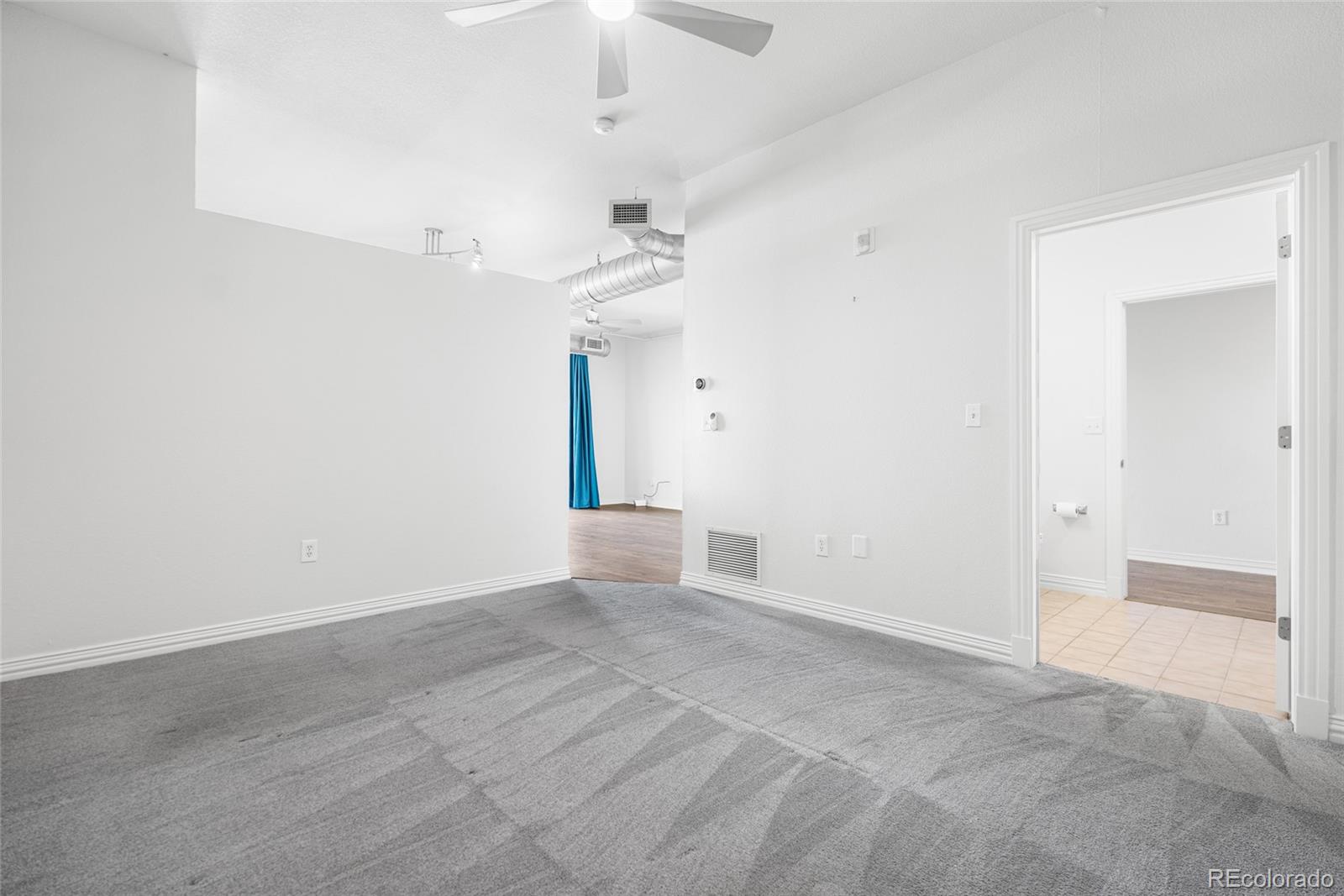 277 N Broadway Unit: 206
