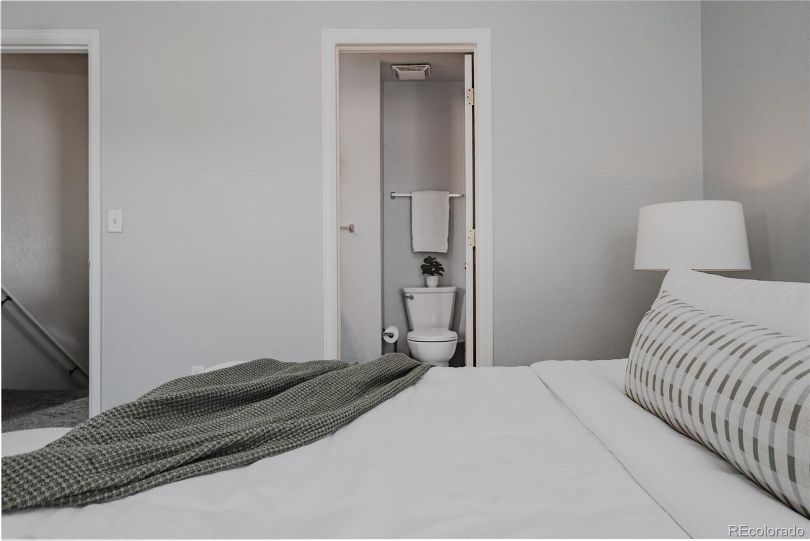 5081 Garrison Street Unit: 9