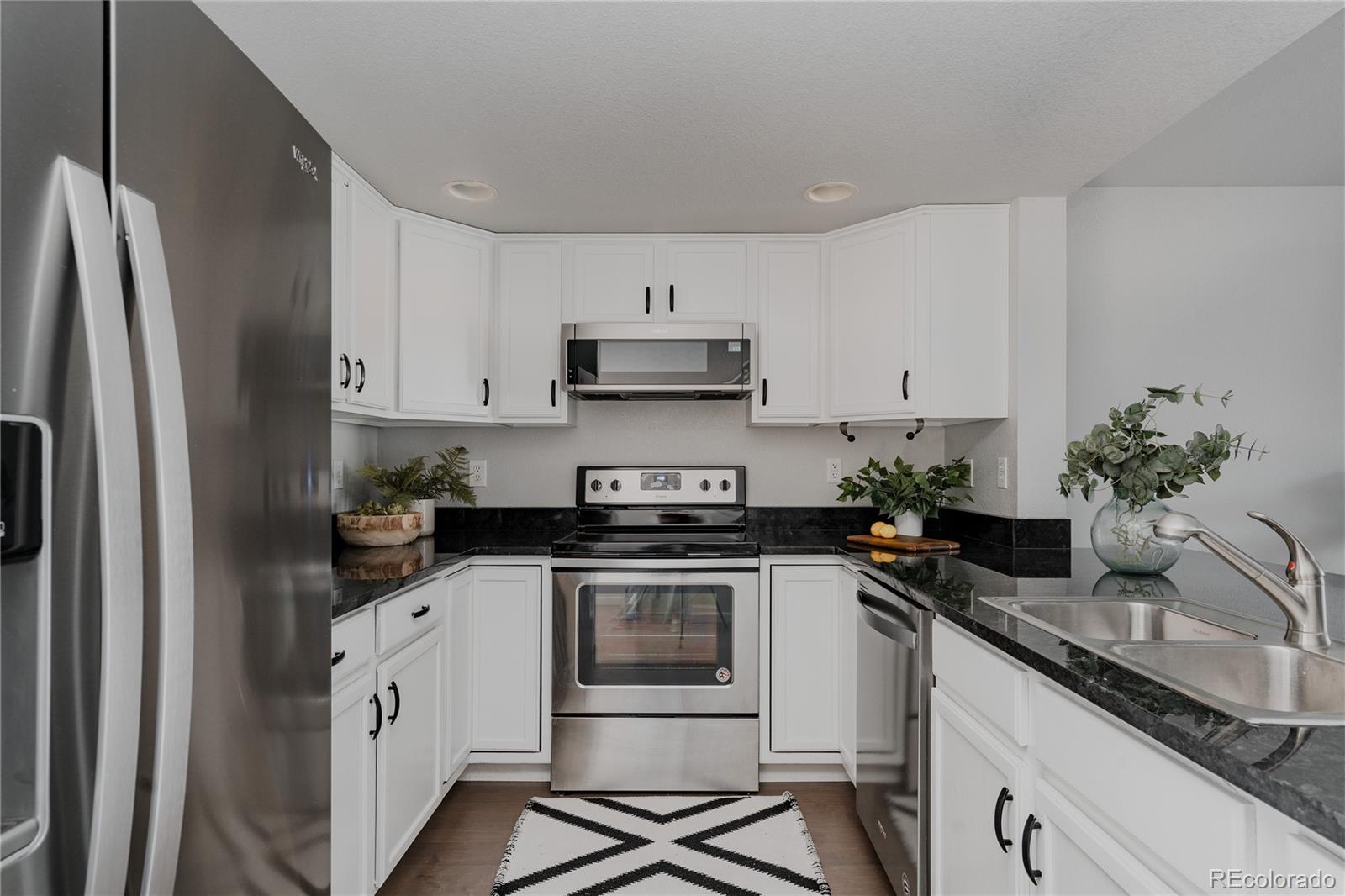 5081 Garrison Street Unit: 9