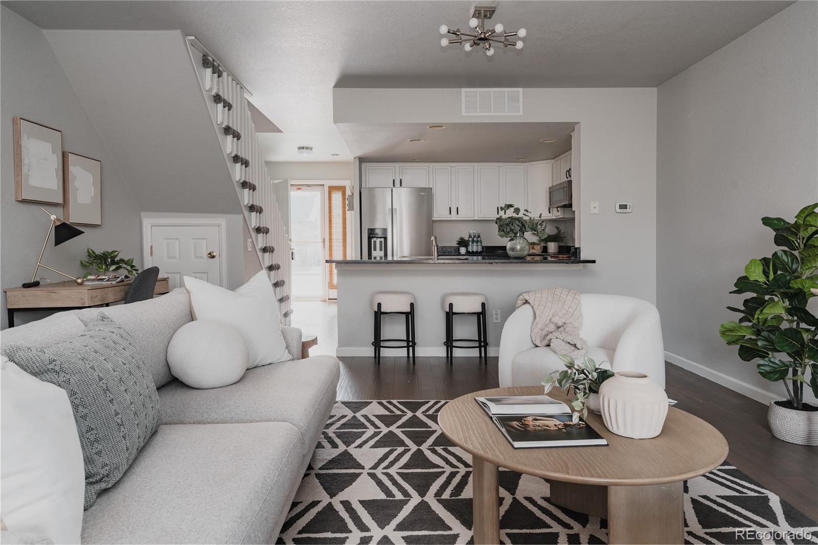 5081 Garrison Street Unit: 9