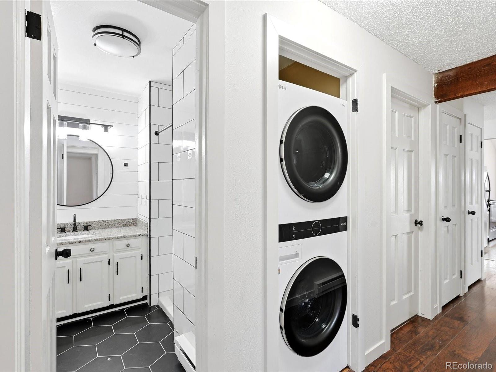 4062 S Atchison Way Unit: 302