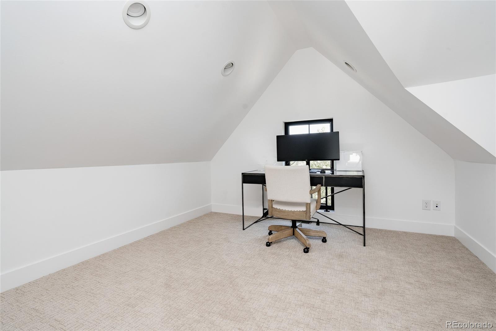 1271 Garfield Street