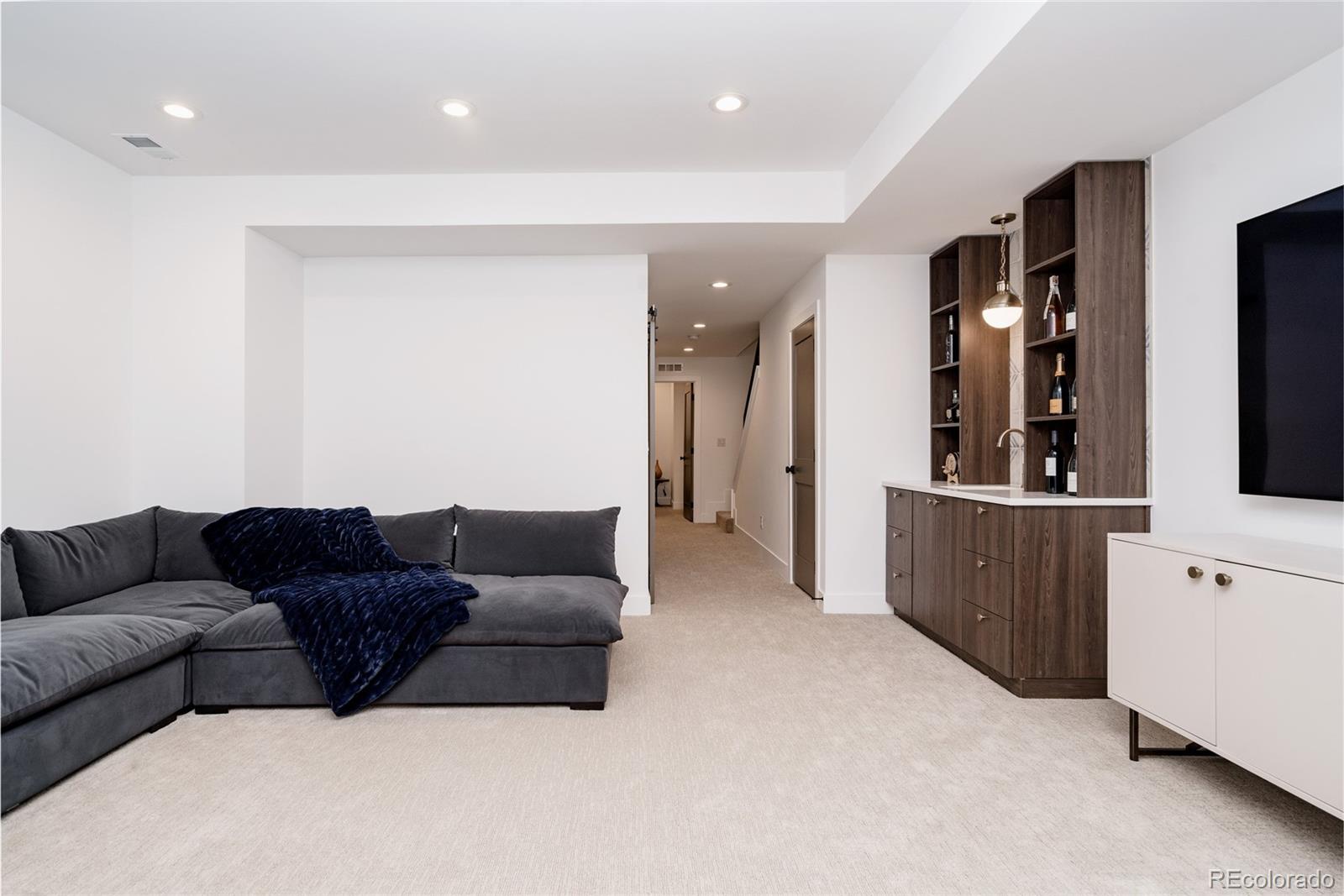 1271 Garfield Street