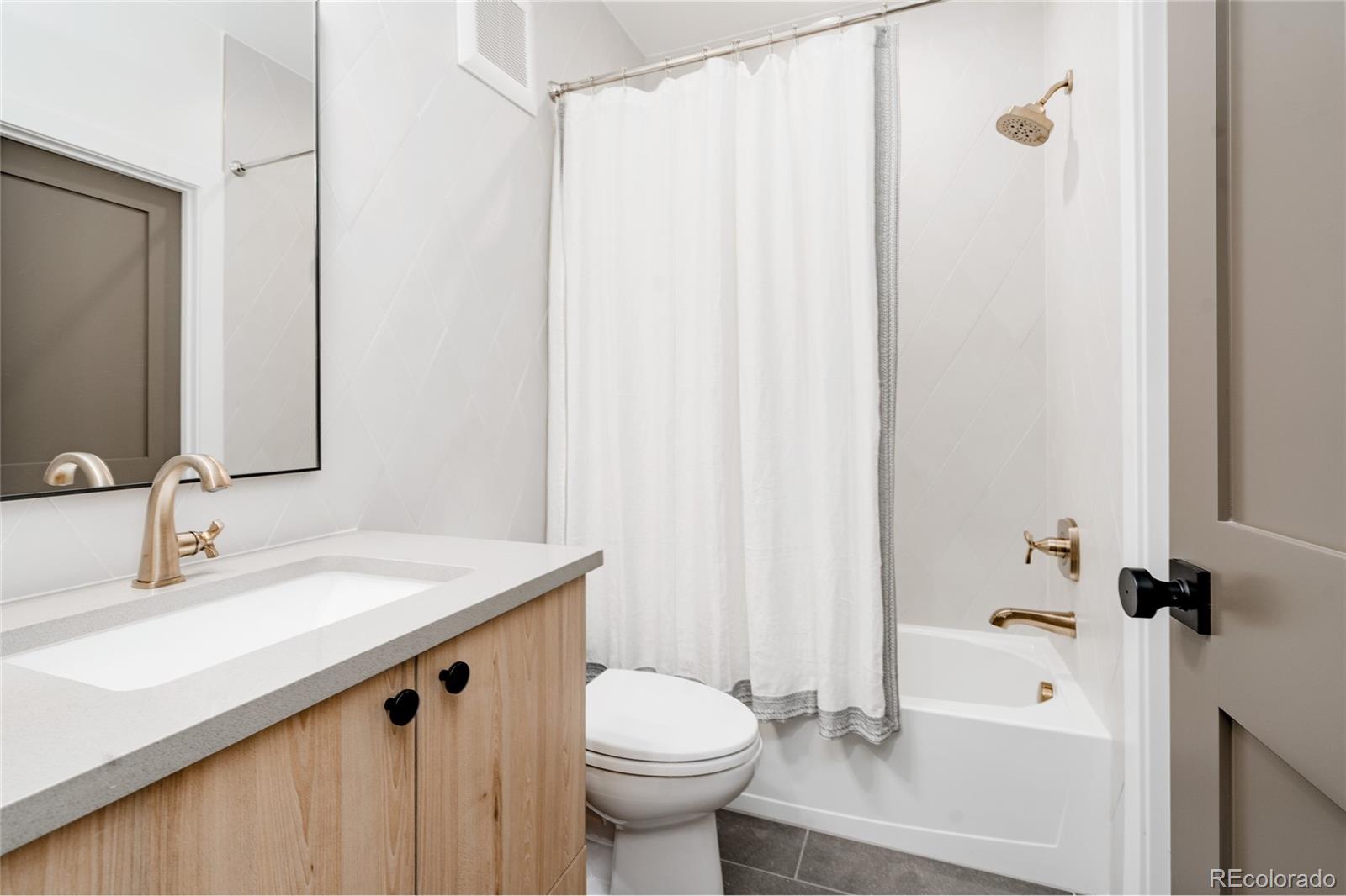 1271 Garfield Street