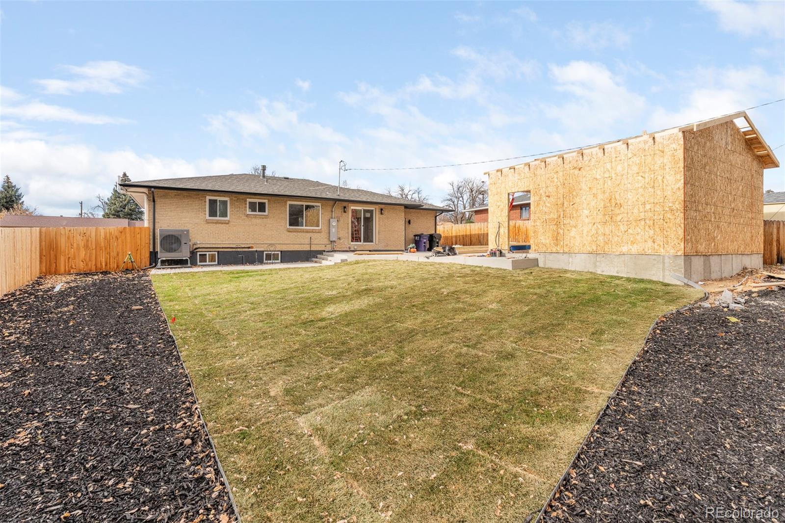 2864 S Raleigh Street