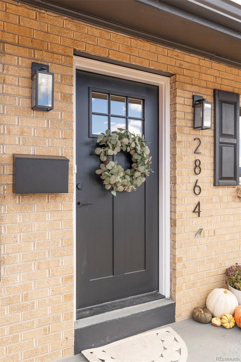 2864 S Raleigh Street