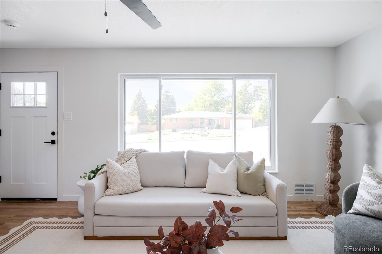 2864 S Raleigh Street