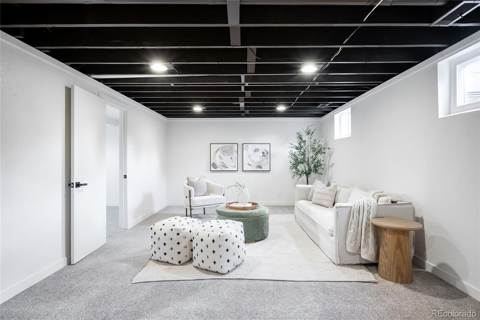 2864 S Raleigh Street