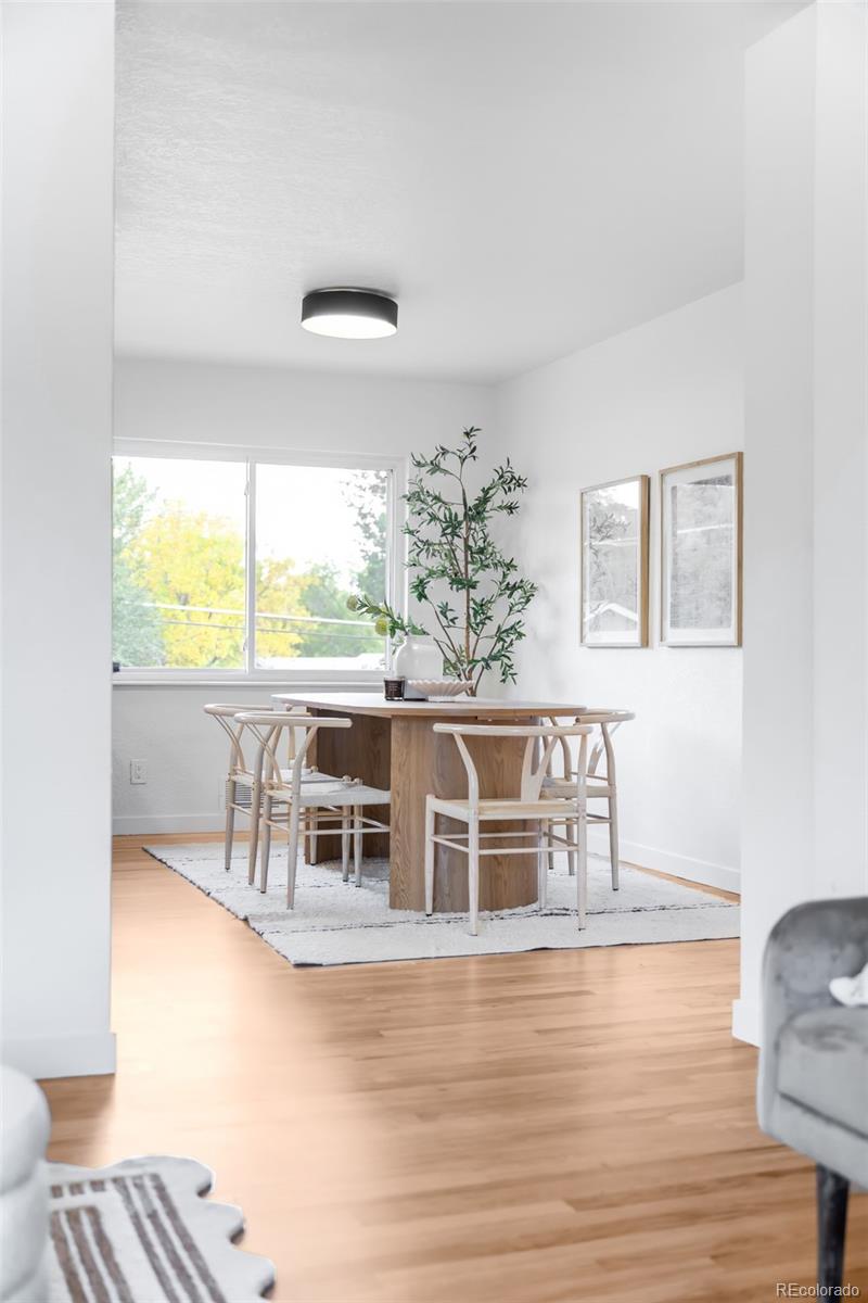 2864 S Raleigh Street