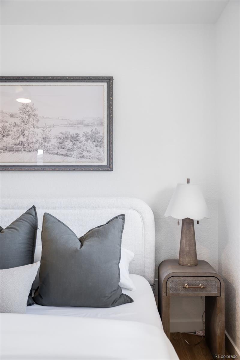 2864 S Raleigh Street