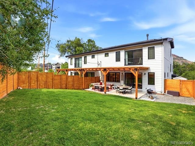 110 Arapahoe Street