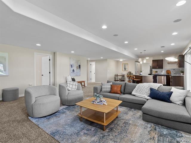 8425 Green Island Circle