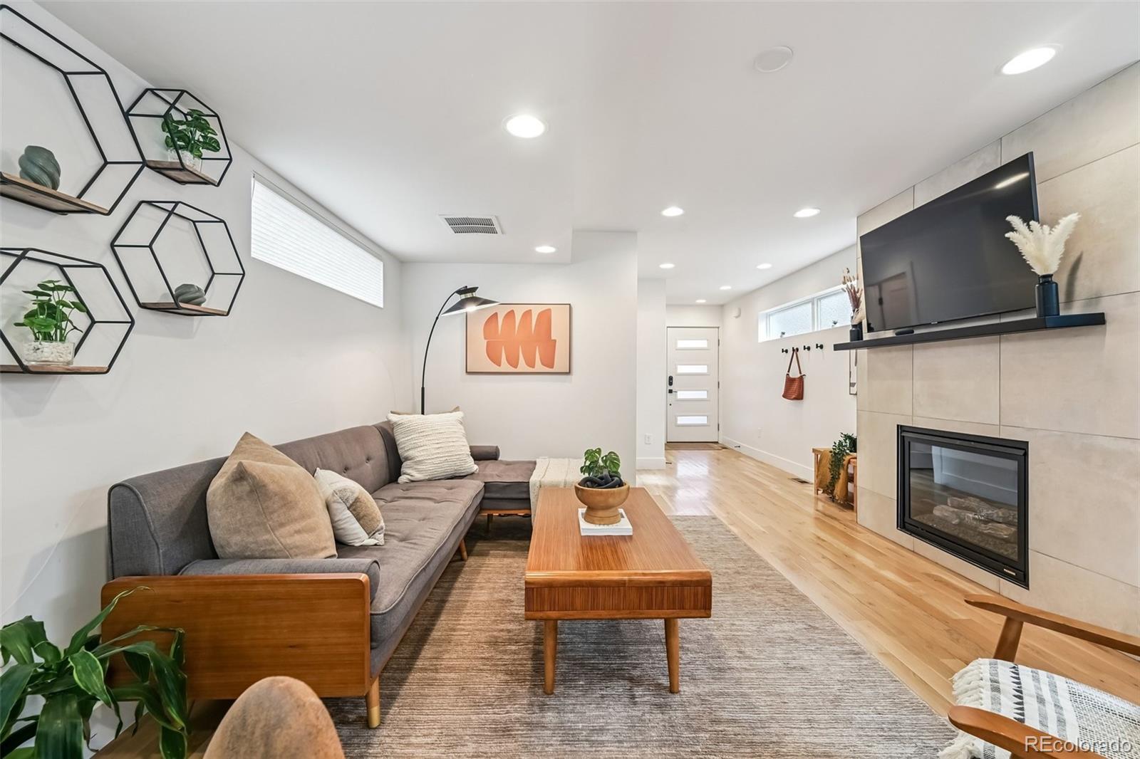 1580 Lowell Boulevard Unit: 2