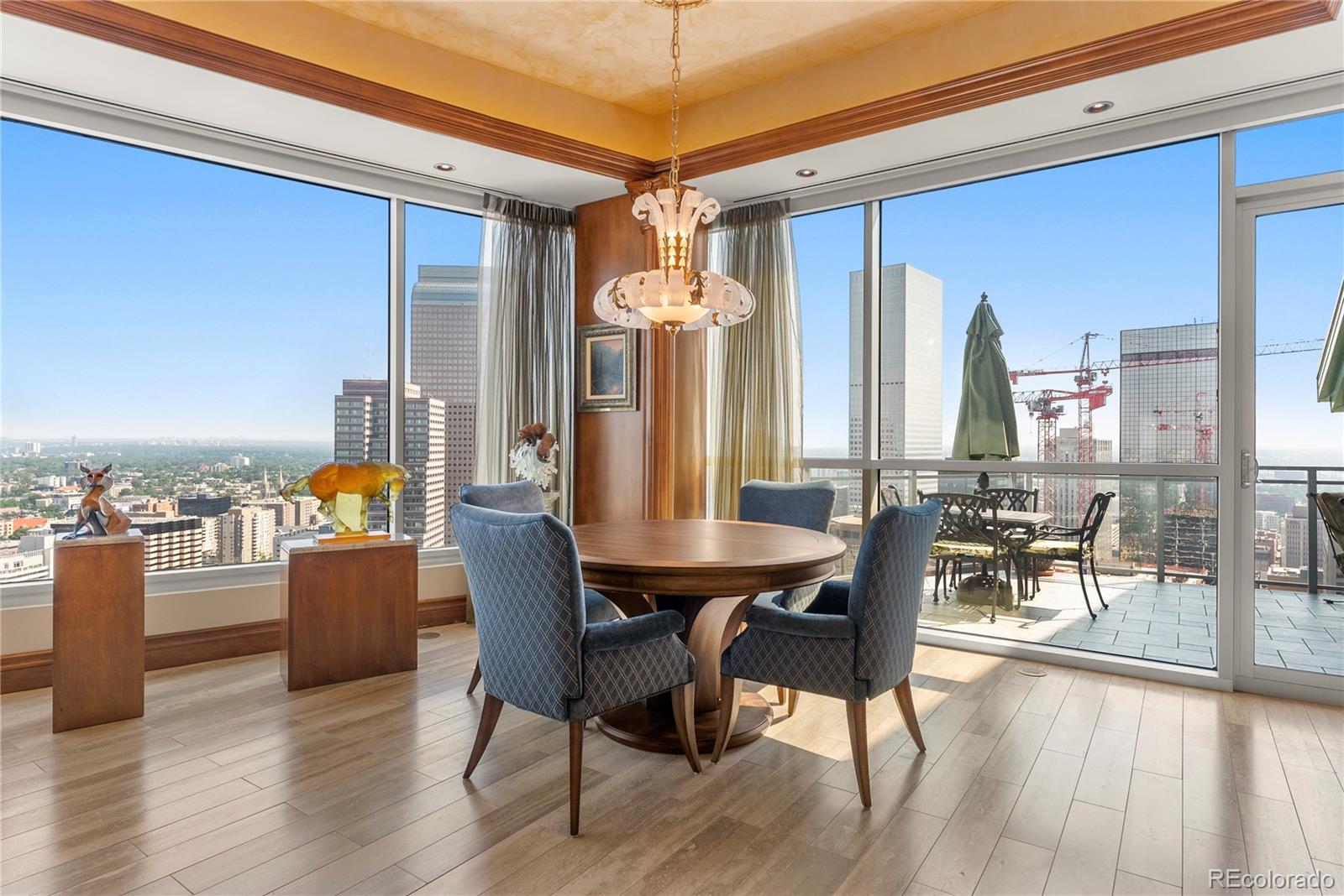 2001 Lincoln Street Unit: 3223