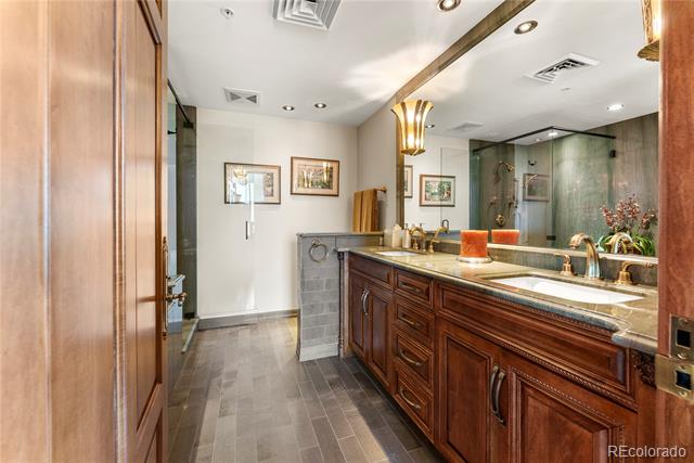 2001 Lincoln Street Unit: 3223