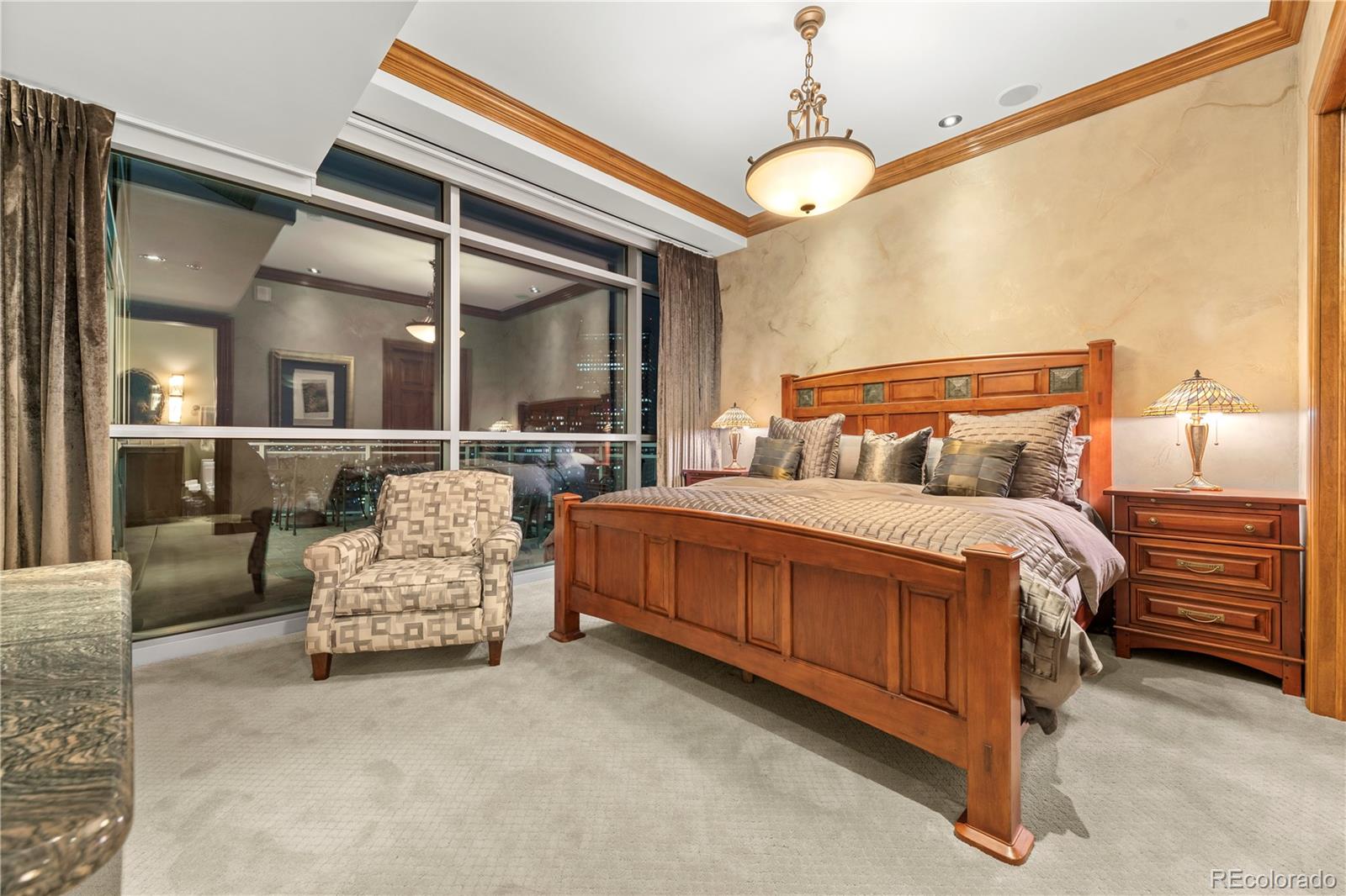 2001 Lincoln Street Unit: 3223