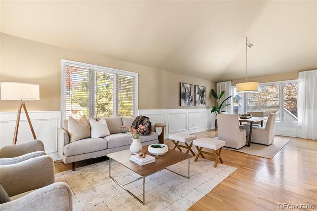 2504 S Fenton Lane