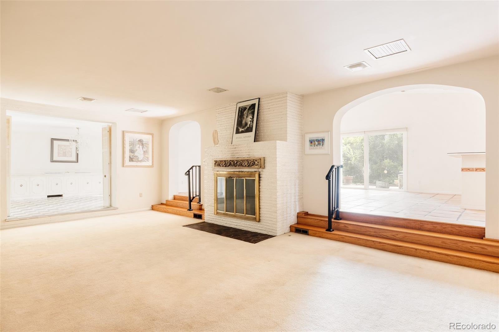 290 Krameria Street