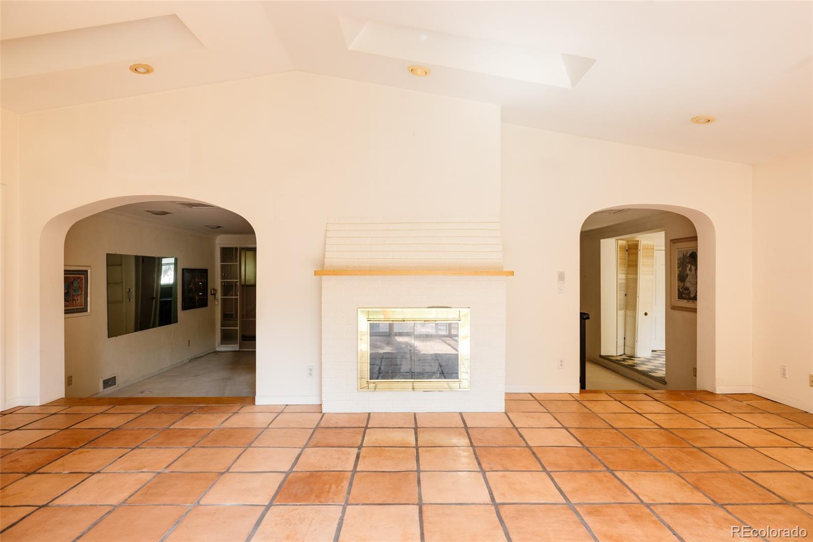 290 Krameria Street