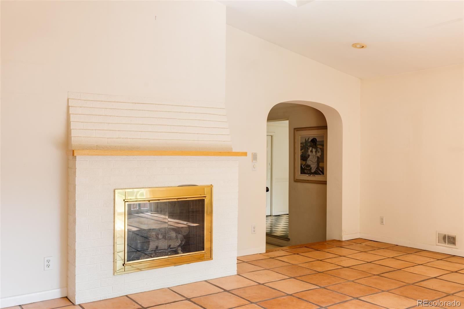290 Krameria Street