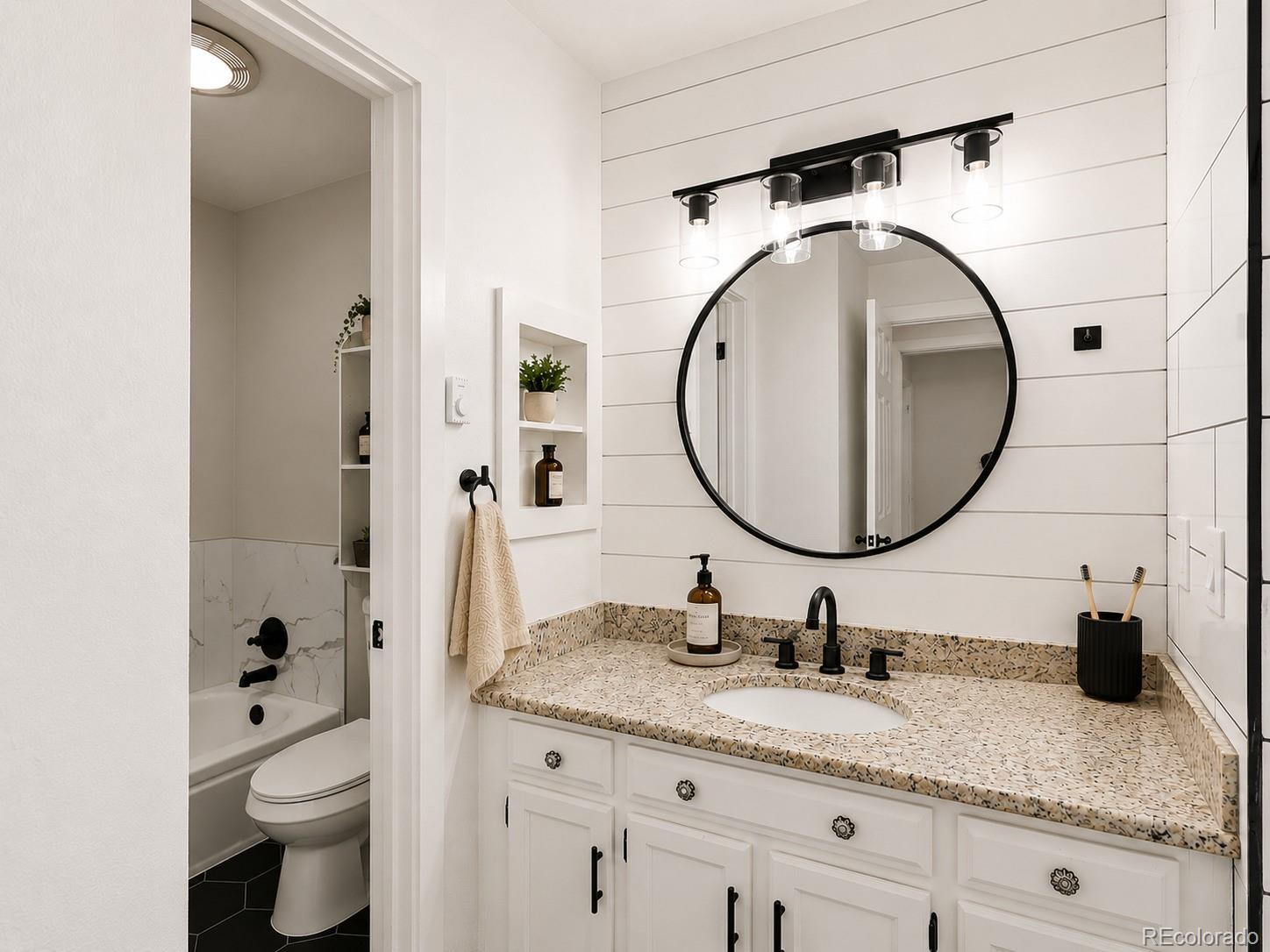 4062 S Atchison Way Unit: 302