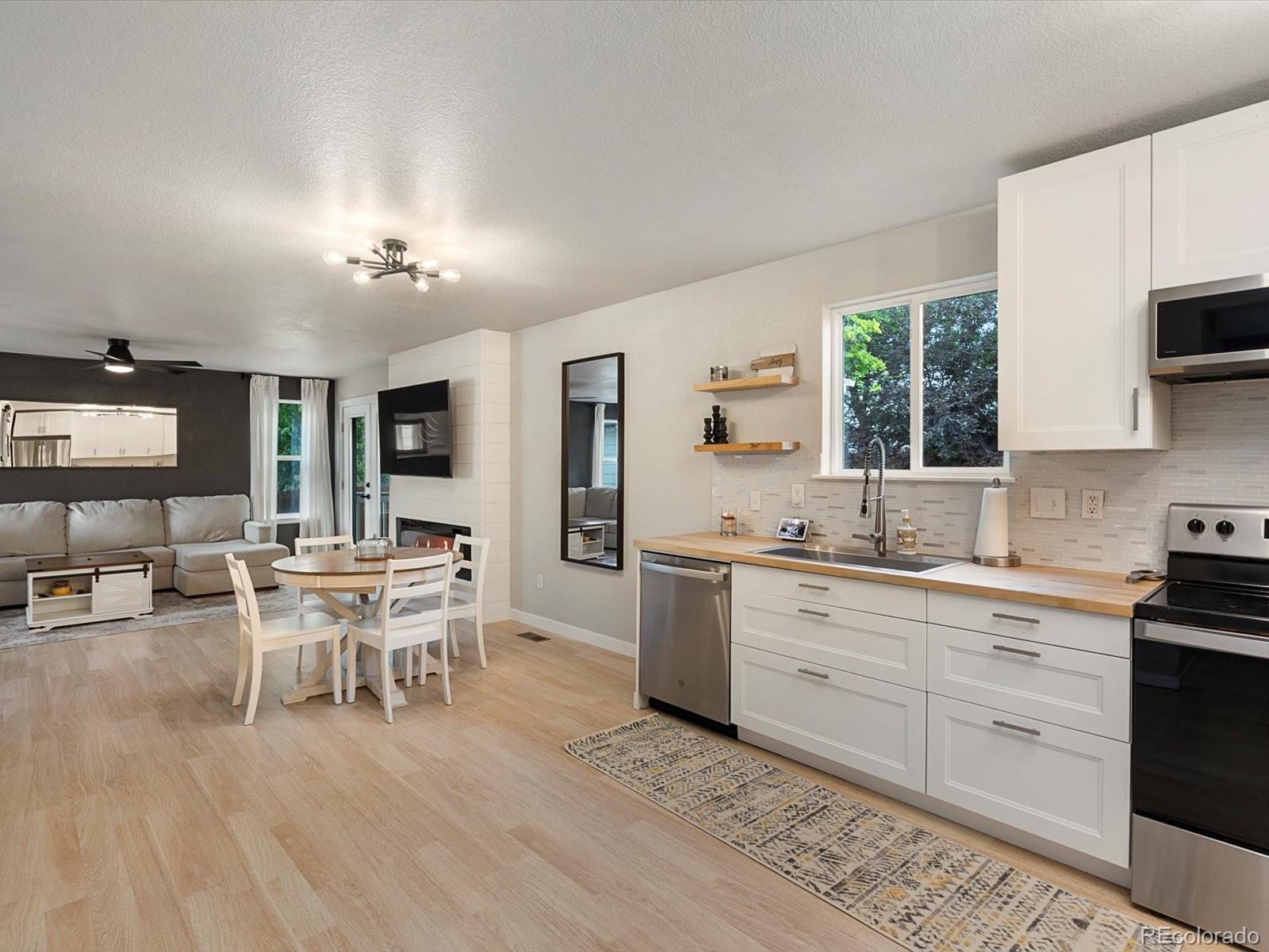 23222 E Orchard Place