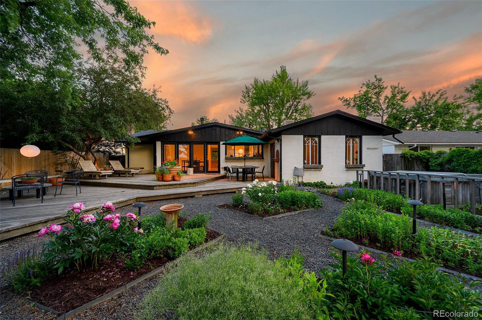 7121 E Arkansas Avenue