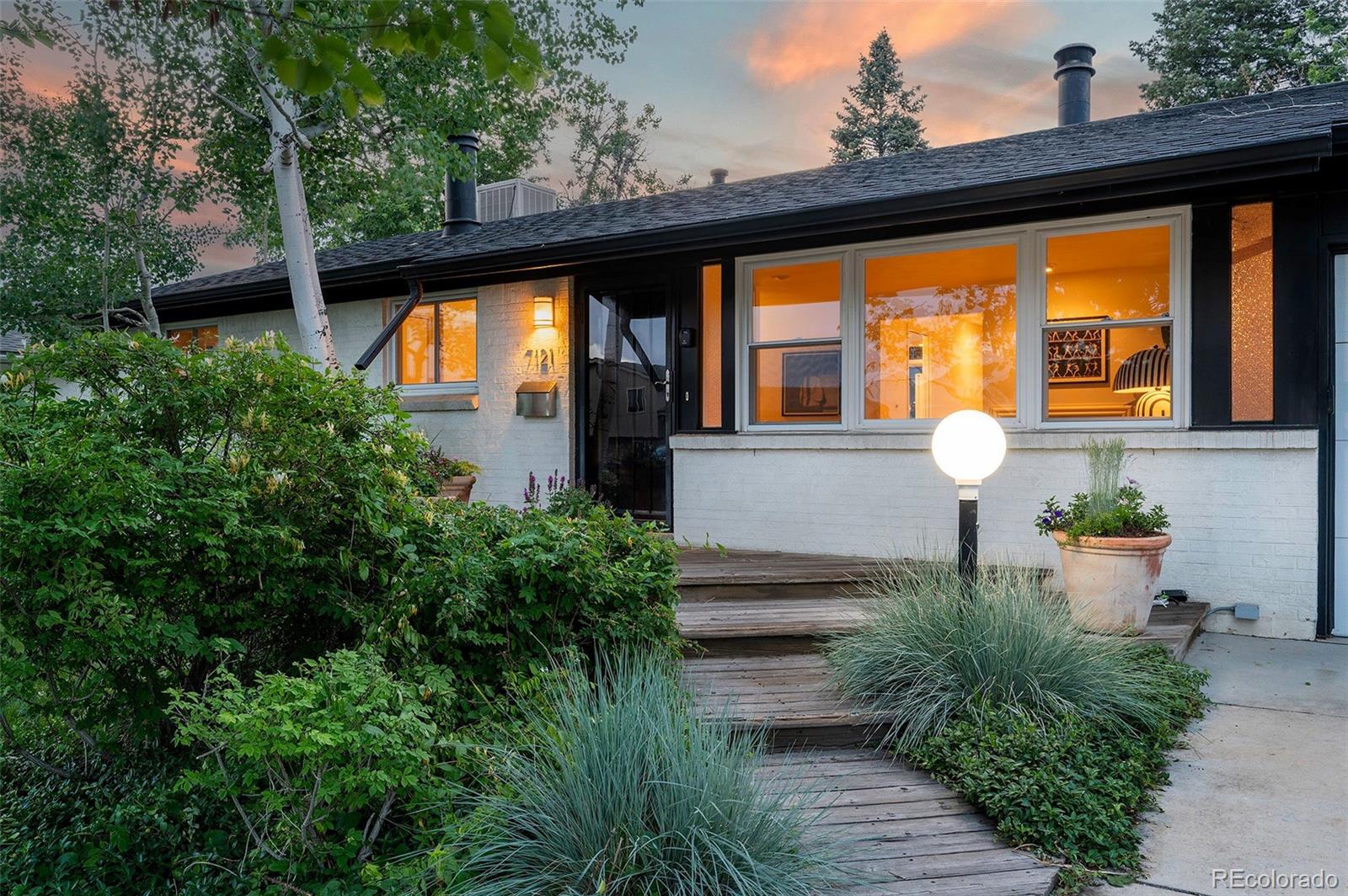 7121 E Arkansas Avenue