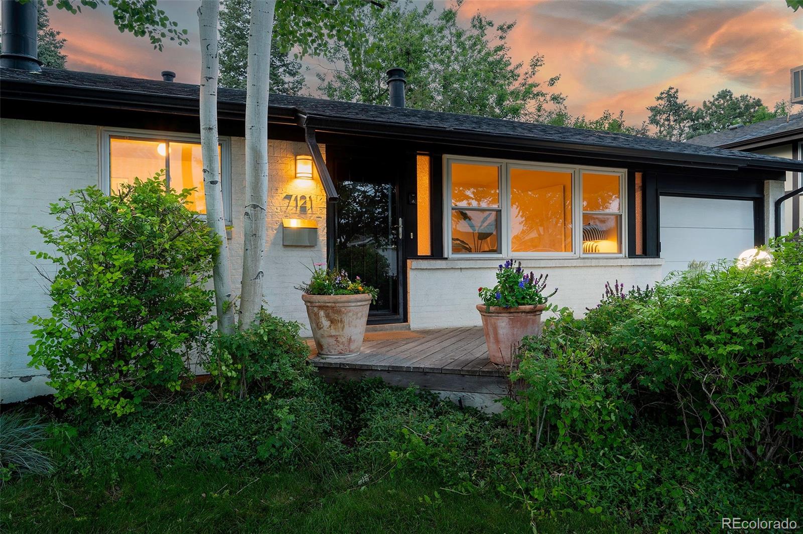 7121 E Arkansas Avenue